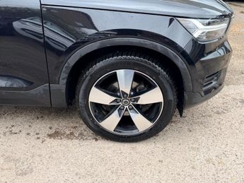 Volvo XC40 D3 MOMENTUM