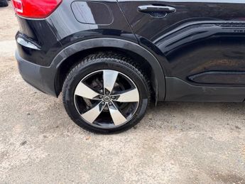 Volvo XC40 D3 MOMENTUM