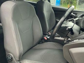Ford Focus 1.0T EcoBoost Zetec Edition Hatchback 5dr Petrol Manual Euro 6 (