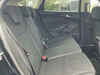 Ford Focus 1.0T EcoBoost Zetec Edition Hatchback 5dr Petrol Manual Euro 6 (