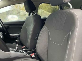 Ford Focus 1.0T EcoBoost Zetec Edition Hatchback 5dr Petrol Manual Euro 6 (