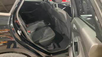 Ford Focus 1.0T EcoBoost Zetec Edition Hatchback 5dr Petrol Manual Euro 6 (