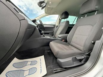 Volkswagen Passat 2.0 TDI BlueMotion Tech SE Business DSG Euro 6 (s/s) 5dr