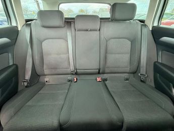 Volkswagen Passat 2.0 TDI BlueMotion Tech SE Business DSG Euro 6 (s/s) 5dr