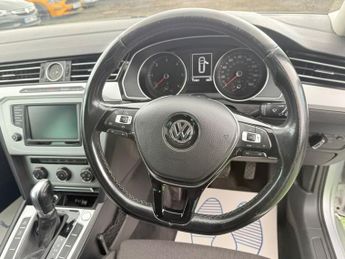 Volkswagen Passat 2.0 TDI BlueMotion Tech SE Business DSG Euro 6 (s/s) 5dr