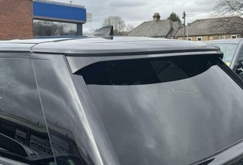 Land Rover Range Rover 4.4 SD V8 Vogue SE SUV 5dr Diesel Auto 4WD Euro 6 (s/s) (339 ps)