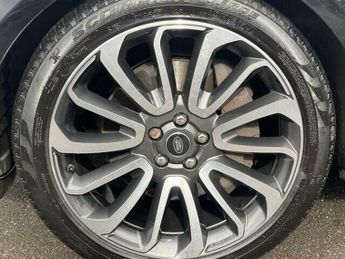 Land Rover Range Rover 4.4 SD V8 Vogue SE SUV 5dr Diesel Auto 4WD Euro 6 (s/s) (339 ps)