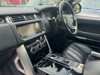 Land Rover Range Rover 4.4 SD V8 Vogue SE SUV 5dr Diesel Auto 4WD Euro 6 (s/s) (339 ps)