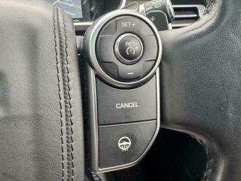 Land Rover Range Rover 4.4 SD V8 Vogue SE SUV 5dr Diesel Auto 4WD Euro 6 (s/s) (339 ps)