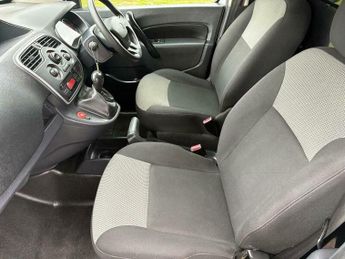 Renault Kangoo ZE LL21 33kWh Business Crew Van Auto L3 H1 4dr (i)