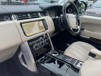 Land Rover Range Rover 4.4 SD V8 Autobiography SUV 5dr Diesel Auto 4WD Euro 6 (s/s) (33