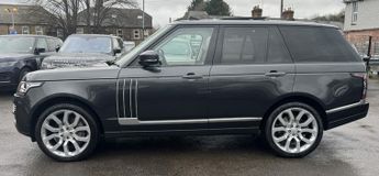 Land Rover Range Rover 4.4 SD V8 Autobiography SUV 5dr Diesel Auto 4WD Euro 6 (s/s) (33