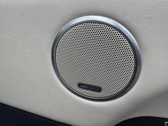 Land Rover Range Rover 4.4 SD V8 Autobiography SUV 5dr Diesel Auto 4WD Euro 6 (s/s) (33