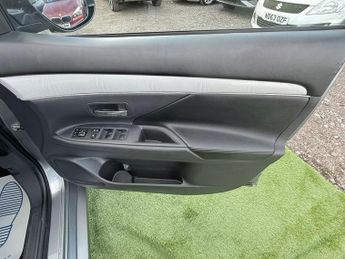Mitsubishi Outlander 2.0h 12kWh GX4h CVT 4WD Euro 5 (s/s) 5dr