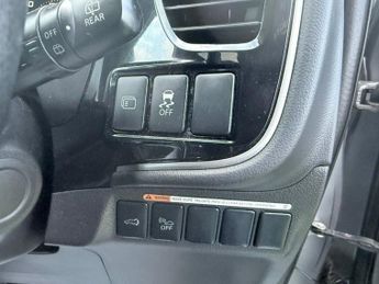 Mitsubishi Outlander 2.0h 12kWh GX4h CVT 4WD Euro 5 (s/s) 5dr