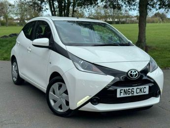 Toyota AYGO 1.0 VVT-i x-play Euro 6 5dr