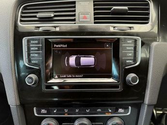 Volkswagen Golf GTi 2.0 TSI BlueMotion Tech GTI DSG Euro 6 (s/s) 5dr