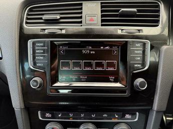 Volkswagen Golf GTi 2.0 TSI BlueMotion Tech GTI DSG Euro 6 (s/s) 5dr