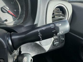 Toyota Yaris 1.33 Dual VVT-i TR Multidrive S Euro 5 5dr