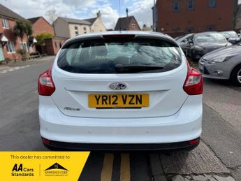 Ford Focus 1.6 Zetec Powershift Euro 5 5dr