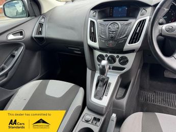 Ford Focus 1.6 Zetec Powershift Euro 5 5dr