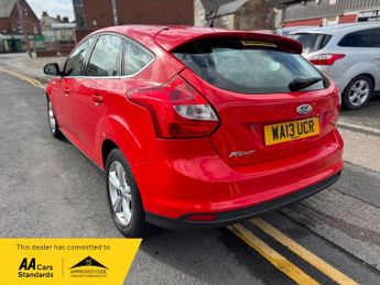Ford Focus 1.6 Zetec Powershift Euro 5 5dr