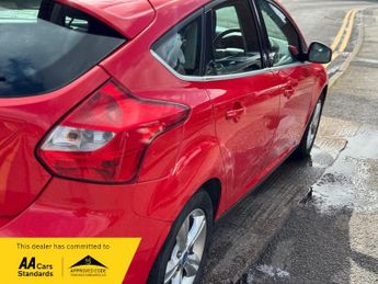 Ford Focus 1.6 Zetec Powershift Euro 5 5dr