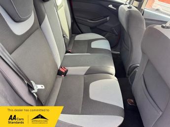 Ford Focus 1.6 Zetec Powershift Euro 5 5dr