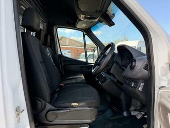 Mercedes-Benz Sprinter 2.1 314 CDI Progressive Panel Van 5dr Diesel Manual RWD L4 H3 Eu