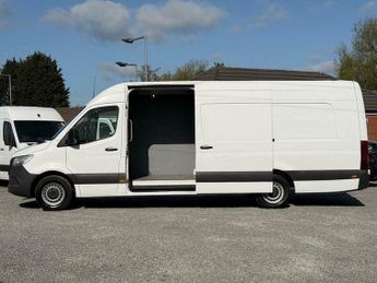 Mercedes-Benz Sprinter 2.1 314 CDI Progressive Panel Van 5dr Diesel Manual RWD L4 H3 Eu