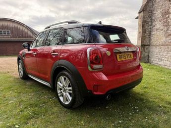 MINI Countryman 1.5 7.6kWh Cooper SE Exclusive Auto ALL4 Euro 6 (s/s) 5dr