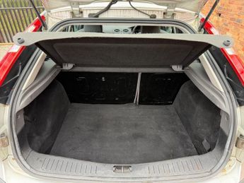 Ford Focus LX 16V