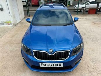 Skoda Octavia 2.0 TDI vRS Estate 5dr Diesel DSG 4WD Euro 6 (s/s) (184 ps)