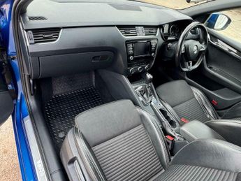 Skoda Octavia 2.0 TDI vRS Estate 5dr Diesel DSG 4WD Euro 6 (s/s) (184 ps)