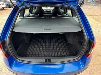 Skoda Octavia 2.0 TDI vRS Estate 5dr Diesel DSG 4WD Euro 6 (s/s) (184 ps)