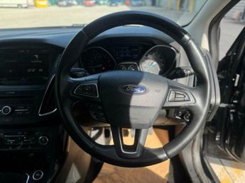 Ford Focus 1.0T EcoBoost Titanium Euro 6 (s/s) 5dr