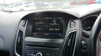 Ford Focus 1.0T EcoBoost Titanium Euro 6 (s/s) 5dr