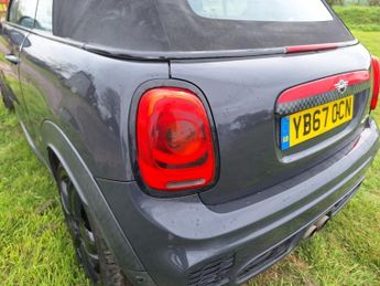MINI Convertible 2.0 John Cooper Works Auto Euro 6 (s/s) 2dr