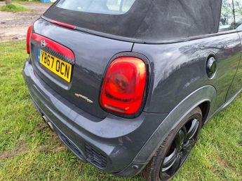 MINI Convertible 2.0 John Cooper Works Auto Euro 6 (s/s) 2dr