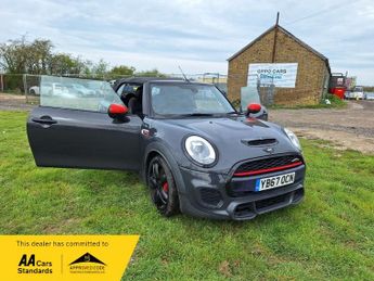 MINI Convertible 2.0 John Cooper Works Auto Euro 6 (s/s) 2dr