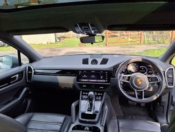 Porsche Cayenne 3.0 V6 E-Hybrid 17.9kWh TiptronicS 4WD Euro 6 (s/s) 5dr (3.6kW C