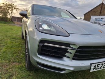 Porsche Cayenne 3.0 V6 E-Hybrid 17.9kWh TiptronicS 4WD Euro 6 (s/s) 5dr (3.6kW C