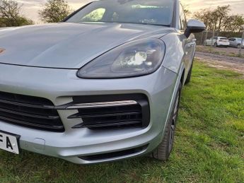 Porsche Cayenne 3.0 V6 E-Hybrid 17.9kWh TiptronicS 4WD Euro 6 (s/s) 5dr (3.6kW C