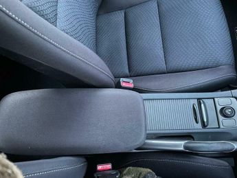 Honda Civic 1.8 i-VTEC ES Hatchback 5dr Petrol Automatic (169 g/km, 138 bhp)