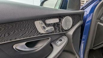 Mercedes-Benz C Class 2.1 GLC220d AMG Line (Premium Plus) G-Tronic 4MATIC Euro 6 (s/s)