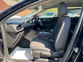 Vauxhall Insignia 2.0 Turbo D BlueInjection Tech Line Nav Sports Tourer Auto Euro 