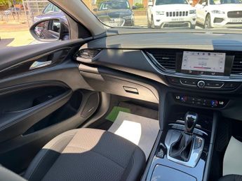 Vauxhall Insignia 2.0 Turbo D BlueInjection Tech Line Nav Sports Tourer Auto Euro 