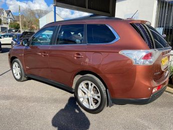 Mitsubishi Outlander DI-D GX 4