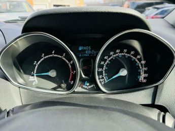 Ford B-Max 1.6 Titanium Navigator Powershift Euro 6 5dr