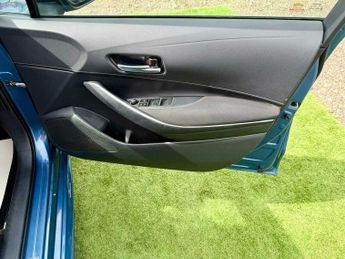 Toyota Corolla 1.8 VVT-h Icon CVT Euro 6 (s/s) 5dr